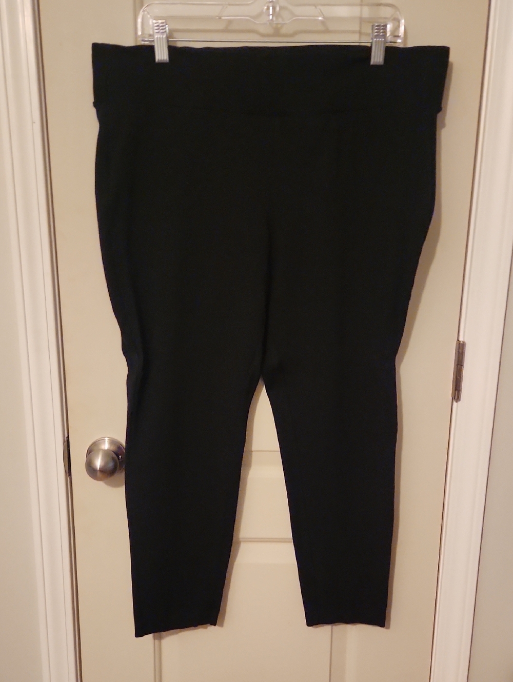 torrid Black Stretch Ponte Ankle Pants